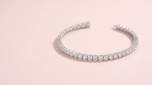 The 3 mm tennis bracelet laid flat
